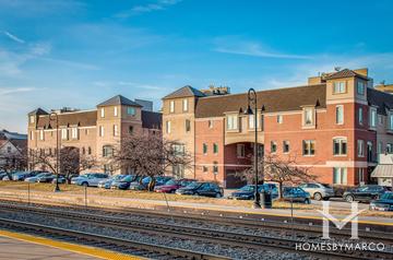 The New 922 building in Downers Grove, IL