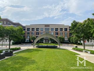 Burr Ridge Village Center building in Burr Ridge, IL