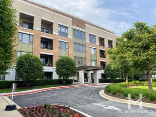 Burr Ridge Village Center building in Burr Ridge, IL