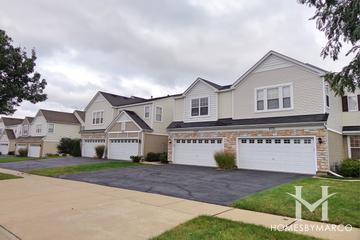 Silverstone Lake subdivision in Carpentersville, IL