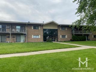 Photos of Brookdale at Darien Condominiums building in Darien, IL