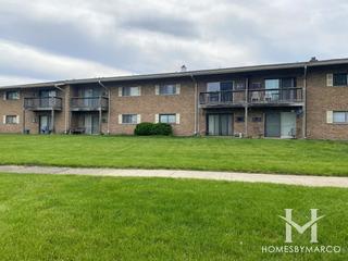 Brookdale at Darien Condominiums building in Darien, IL