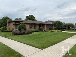 Photos of Orland Terrace subdivision in Orland Park, IL