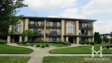 Tiffany Manor subdivision in Orland Park, IL