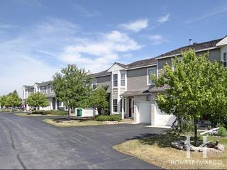 Heritage Oaks subdivision in Gurnee, IL