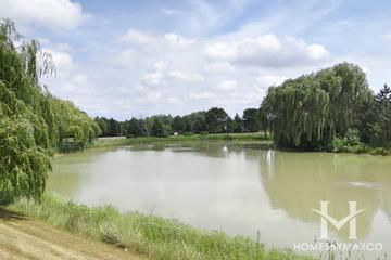 Villas of Stonebrook subdivision in Gurnee, IL