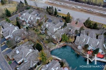 Colony Square subdivision in Lake Forest, IL