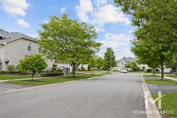 Riverbrook subdivision in Naperville, IL