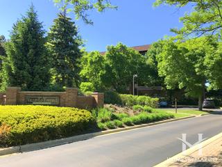 Valley Lo Towers building in Glenview, IL