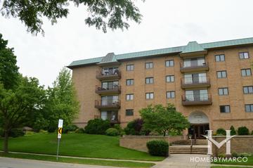 Riviera building in Glen Ellyn, IL