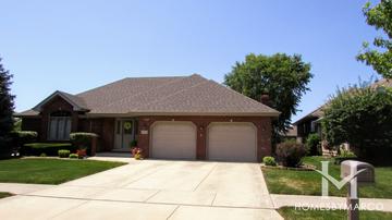 Mission Hills subdivision in Orland Park, IL