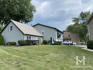 Photos of Indian Oaks subdivision in Bolingbrook, IL