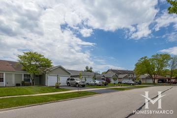 Photos of Ranchview subdivision in Naperville, IL