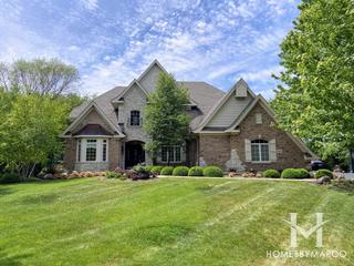 Photos of Thornfield Meadows subdivision in Hawthorn Woods, IL