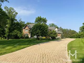 Burr Ridge Estates subdivision in Burr Ridge, IL