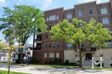 4929 Forest building in Downers Grove, IL
