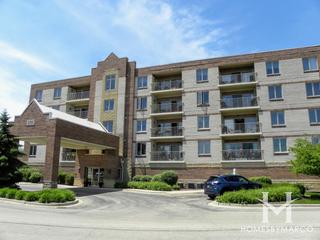 Essex Place building in Elmhurst, IL