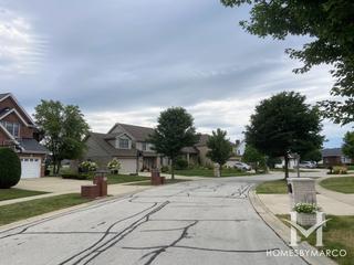 Oak Bluff Estates subdivision in Woodridge, IL