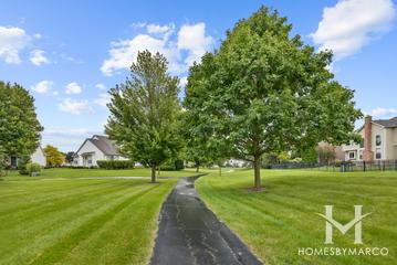 Manchester Lakes Club subdivision in Algonquin, IL