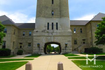 Fort Sheridan subdivision in Highland Park, IL