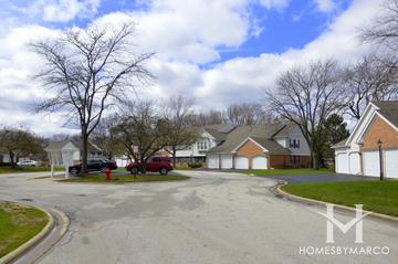 Rob Roy Country Club Village subdivision in Prospect Heights, IL
