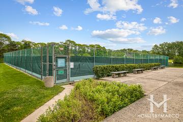 Rob Roy Country Club Village subdivision in Prospect Heights, IL