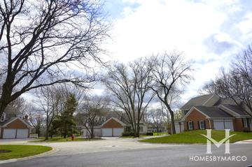 Rob Roy Country Club Village subdivision in Prospect Heights, IL