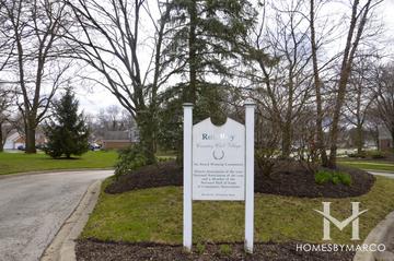 Rob Roy Country Club Village subdivision in Prospect Heights, IL