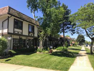 Tanglewood subdivision in Hanover Park, IL