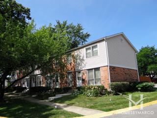 The Oaks subdivision in Streamwood, IL