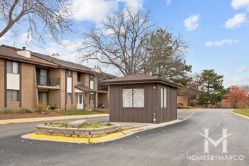 Piers II subdivision in Woodridge, IL