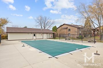 Piers II subdivision in Woodridge, IL