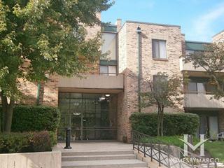 Hawthorn Estates building in Schaumburg, IL