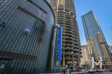 Marina City building in the River North neighborhood of Chicago, IL