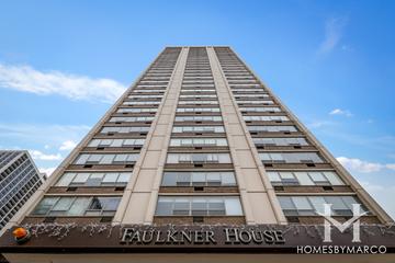 Faulkner House building in the Gold Coast neighborhood of Chicago, IL