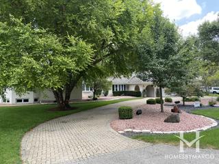 Laguna Woods subdivision in Orland Park, IL