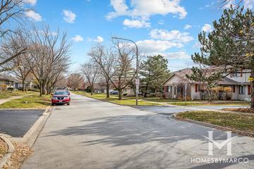 Winchester subdivision in Warrenville, IL
