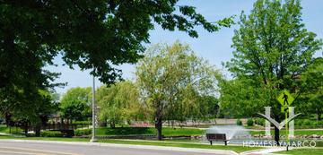 Huntington Commons subdivision in Mount Prospect, IL