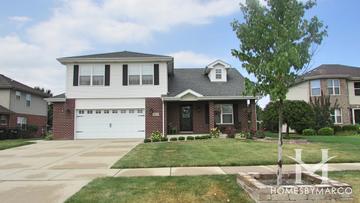 White Oak Estates subdivision in Frankfort, IL