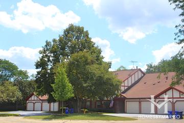 Woodside subdivision in Wheaton, IL