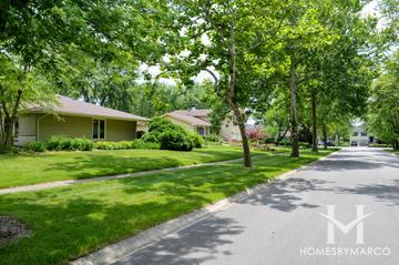 Foxcroft subdivision in Glen Ellyn, IL