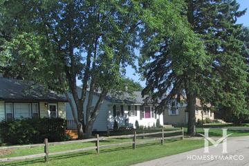 Manor subdivision in Crystal Lake, IL
