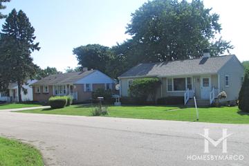 Manor subdivision in Crystal Lake, IL