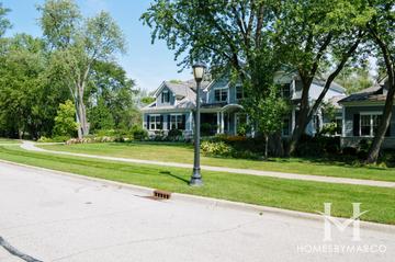 Sherborne subdivision in Libertyville, IL