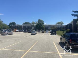 Regency building in Glenview, IL