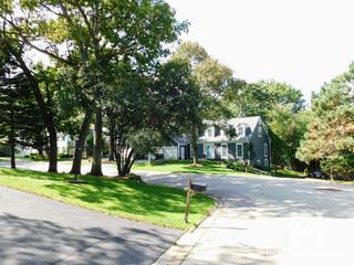 Glen Acres subdivision in Barrington, IL