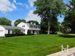 Westwood subdivision in Barrington, IL