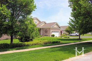 Tanglewood Oaks subdivision in Aurora, IL