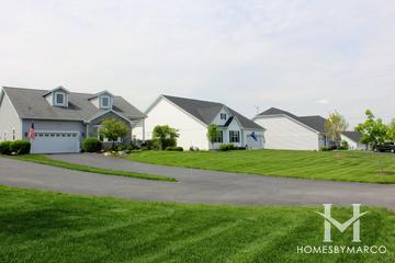 Tanglewood Oaks subdivision in Aurora, IL