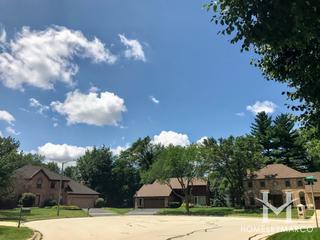 Oak Hill West subdivision in Naperville, IL